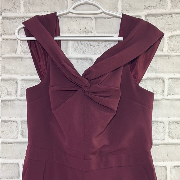 Adelyn Rae Elegant Burgundy Jumpsuit with pockets, size large - Picture 3 of 10